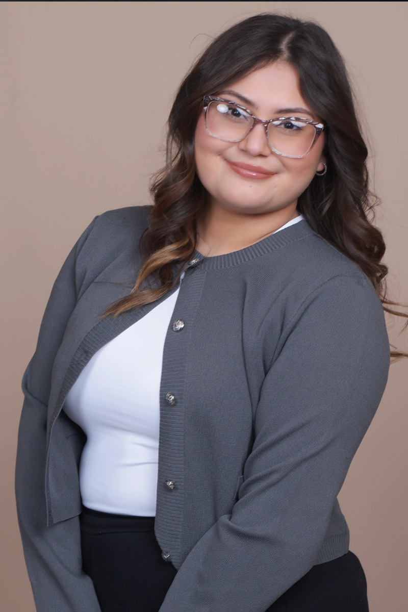 Fotografía de Lizbeth Portillo, Recepcionista en McIntyre Law