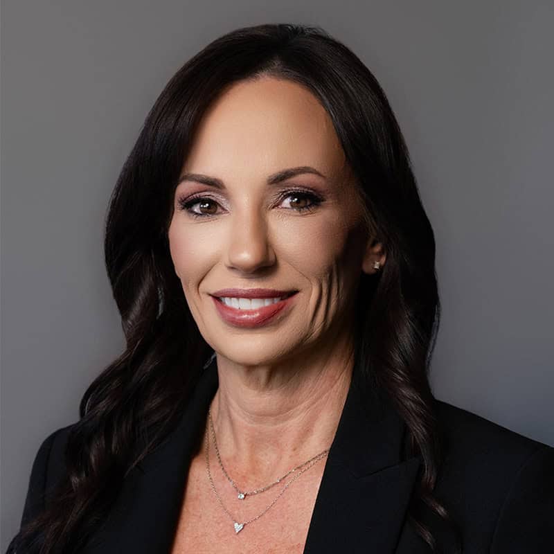 Fotografía de Sarah Ramsey, abogada en McIntyre Law Firm.
